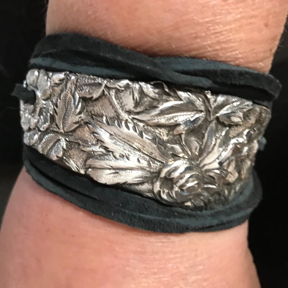 Floral Antique Tie Wrap Bracelet Sterling Silver 925 Kirk Stieff Cuff Yoga Boho - Picture 3 of 11